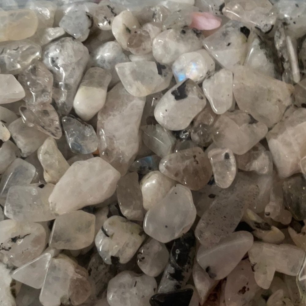 Bulk rainbow moon stone chips